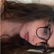 Studentessa di lettere classiche. Ripetizioni di letteratura e grammatica italiana, materie umanistiche. Aiuto compiti pomeridiani